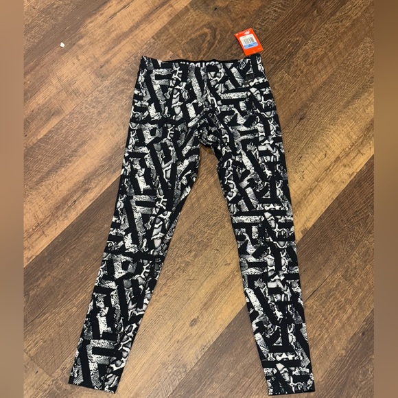 Nike Black and White‎ Patterned Leggings Women’s Medium - Picture 1 of 3